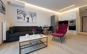 Minimal Palace Trikala